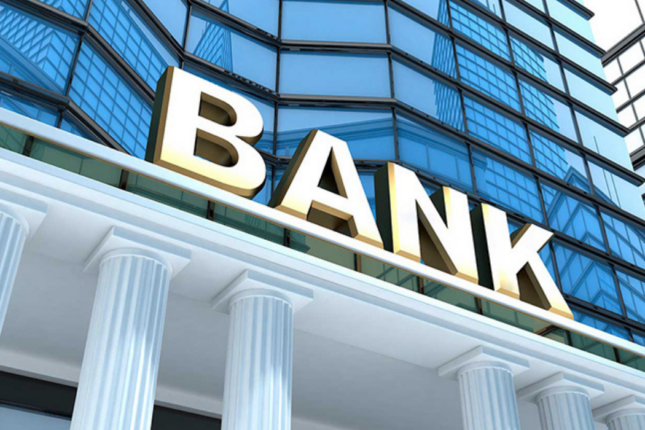 DİQQƏT: Vətəndaşlar bu hala görə banklardan təzminat tələb edə bilərlər (VİDEO)
