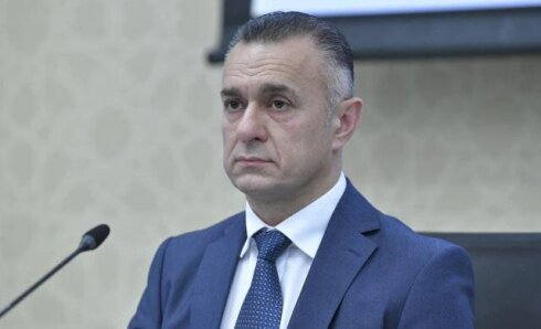 Səhiyyə naziri məhkəməyə verildi