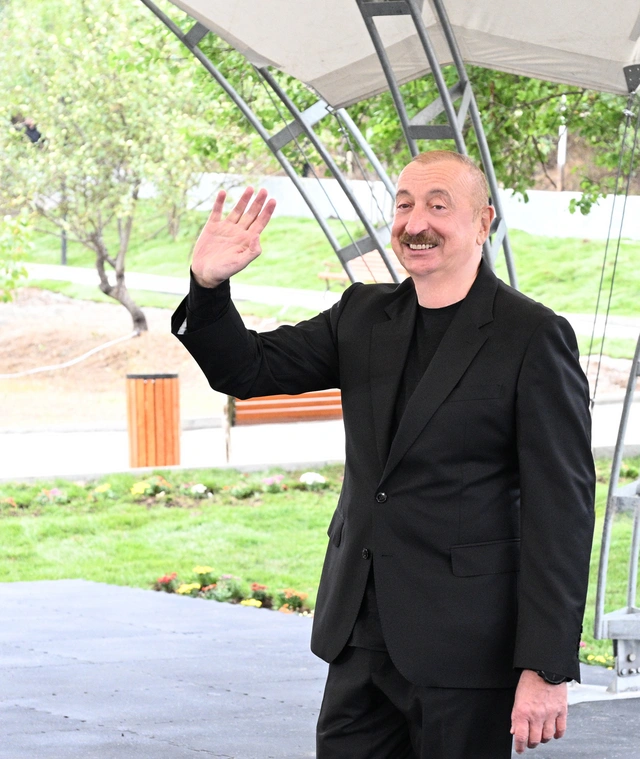 İlham Əliyev Xocalının Badara, Daşbulaq, Seyidbəyli və Şuşakənd kəndlərinin sakinləri ilə görüşüb