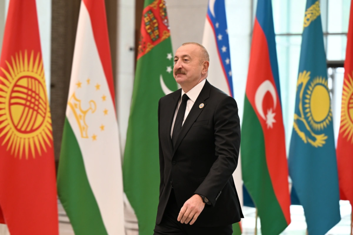 İlham Əliyev Mərkəzi Asiya Dövlət Başçılarının 7-ci Məşvərət Görüşünün iclasında iştirak edir