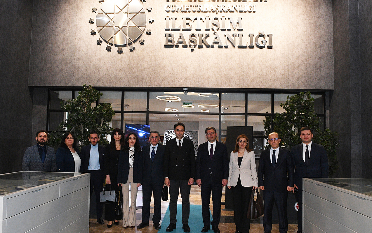 MEDİA nümayəndələri Türkiyədə Dezinformasiya ilə Mübarizə Mərkəzini ziyarət ediblər