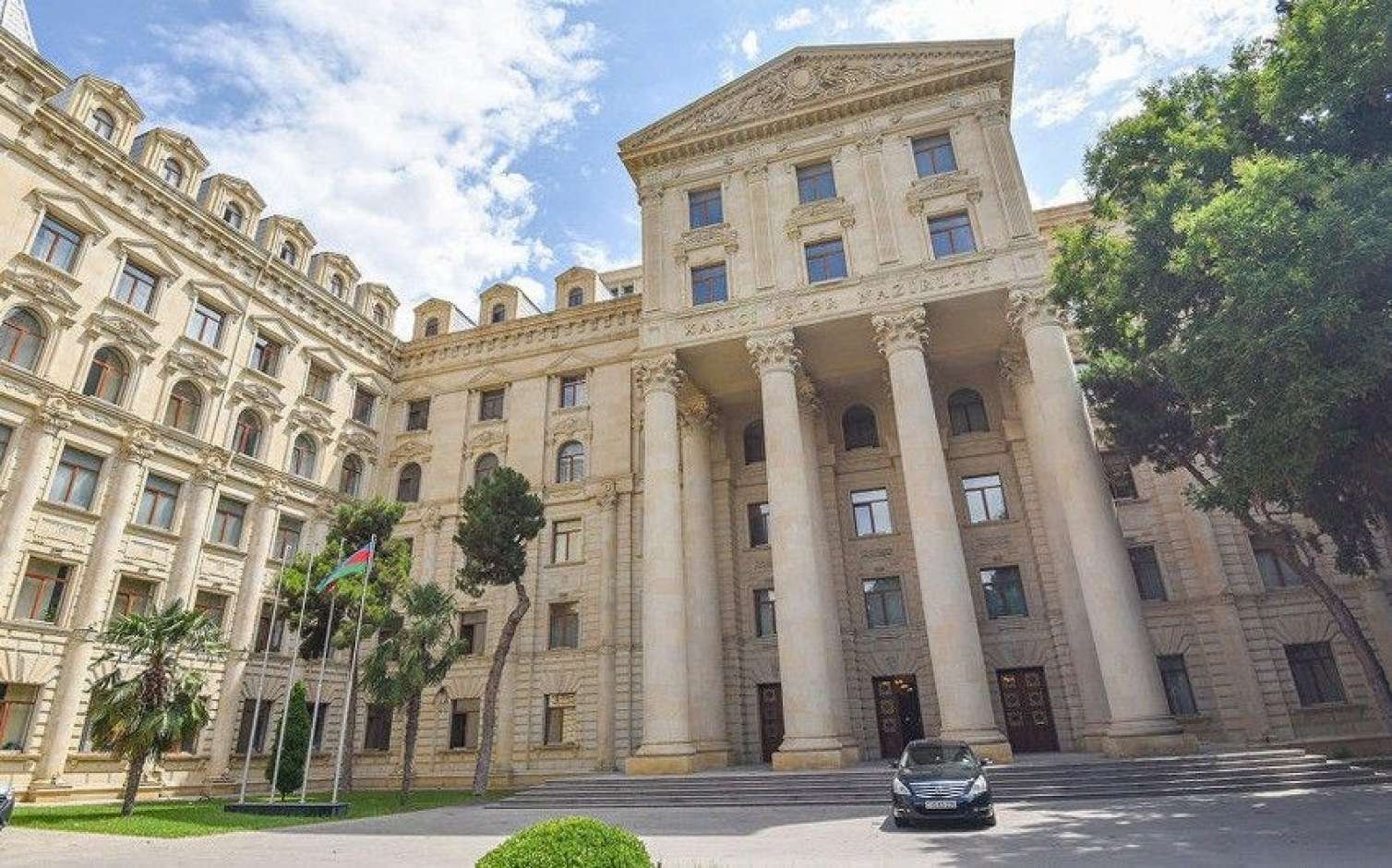Azərbaycan XİN Çilini təbrik etdi