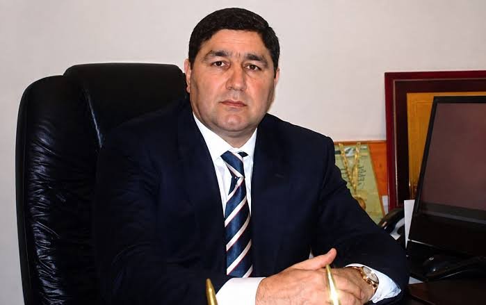 Məhkəmə qərarlarını saxtalaşdıran 4 nəfərə hökm oxundu