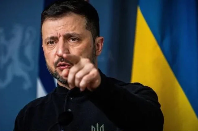 Zelenski: “Putinin pula ehtiyacı var”