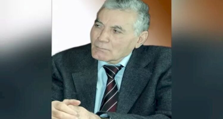 Görkəmli şair, tərcüməçi, uzun müddət “Ədəbiyyat qəzeti”nin baş redaktoru olmuş Ayaz Vəfalı vəfat edib.